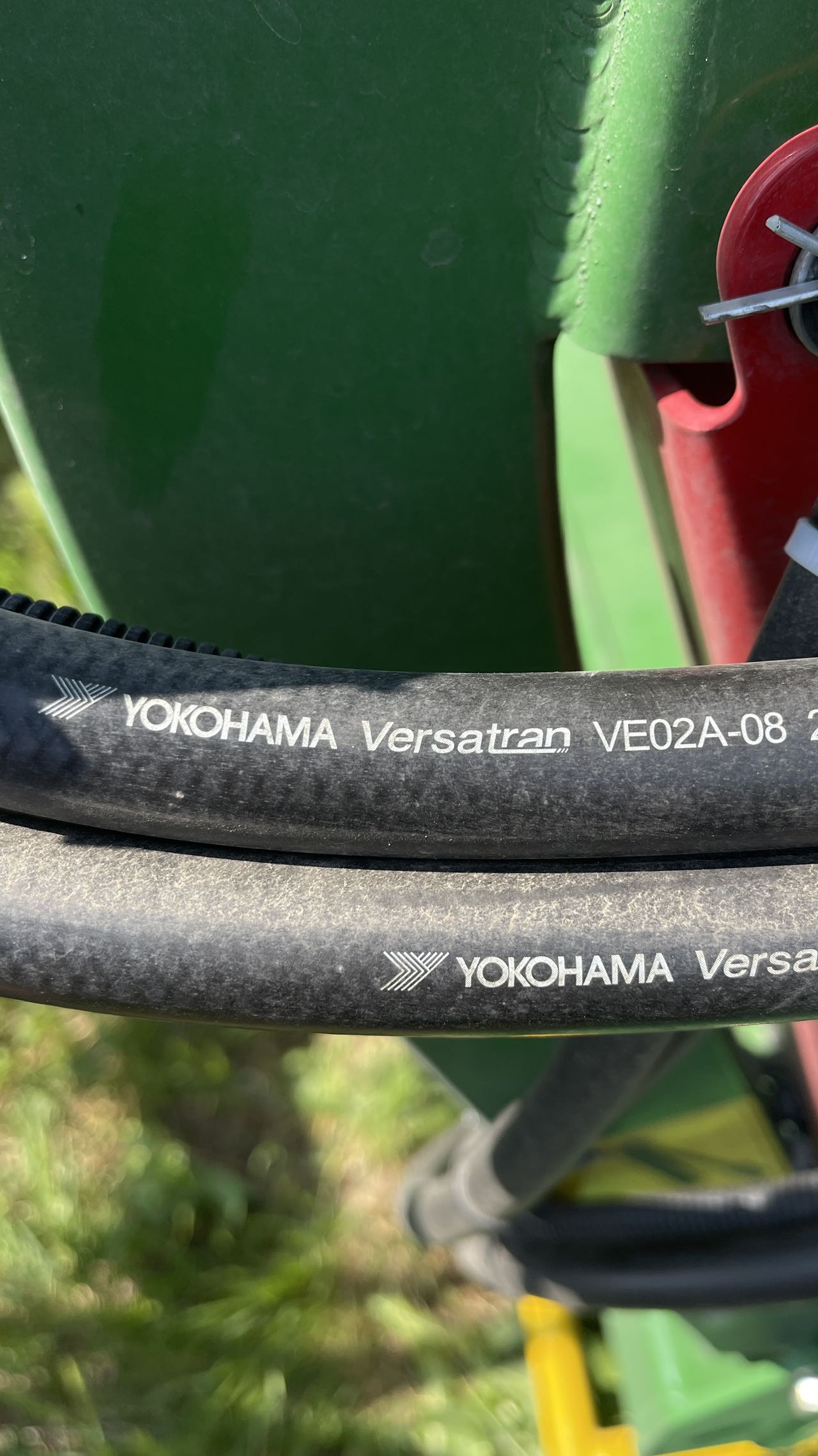 Жатка John Deere 630F — вид снизу, привод Шумахер